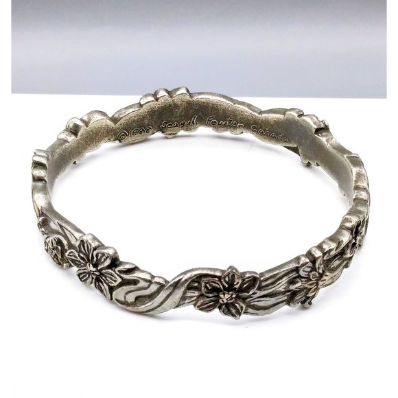 Vintage Floral Bangle, 1988 Seagull Pewter Canada, Stackable Wildflowers Bracele - Picture 4 of 6